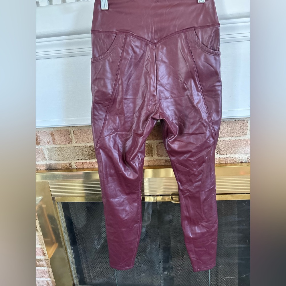 Women's Burgundy Faux Leather High Rise Stretchy Pants Leggings Size Medium